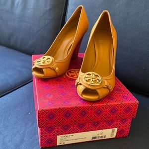 Tory Burch Tan Peep Toe Wedges